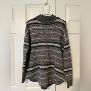American Eagle Outfitters Sweater